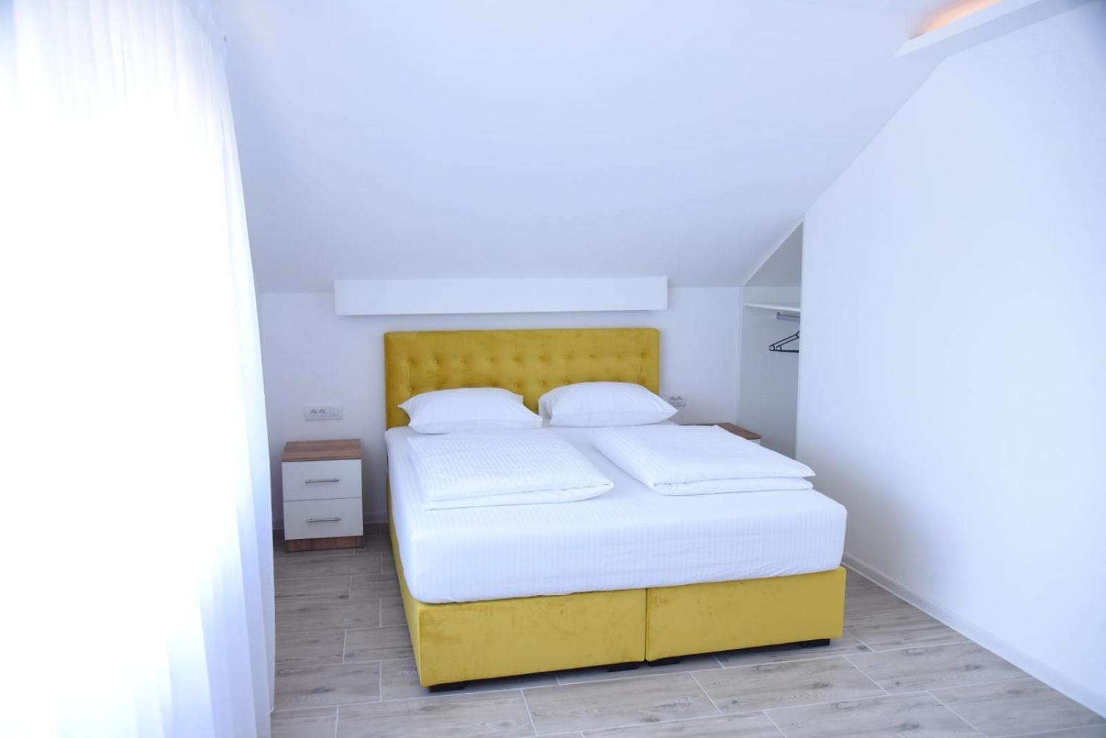 Vb Apartmani Prijedor Esterno foto
