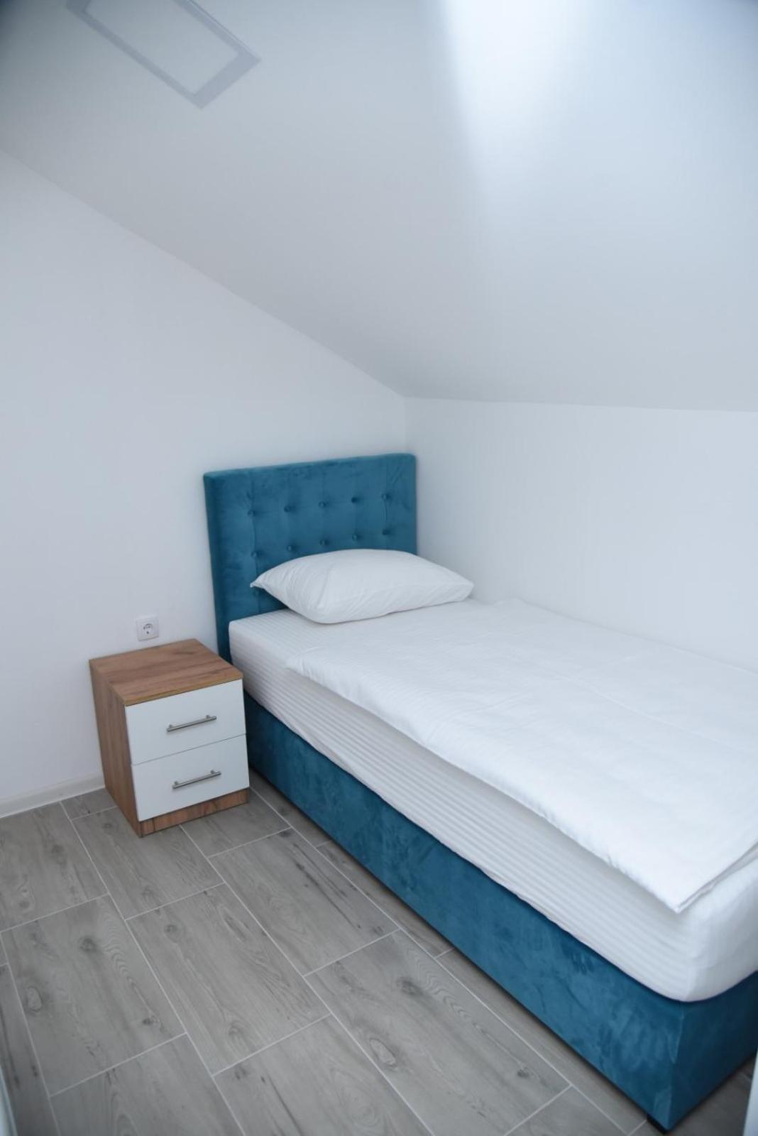Vb Apartmani Prijedor Esterno foto