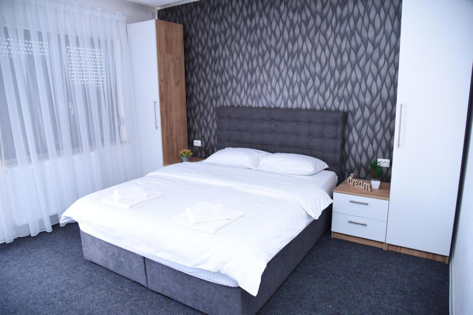 Vb Apartmani Prijedor Esterno foto