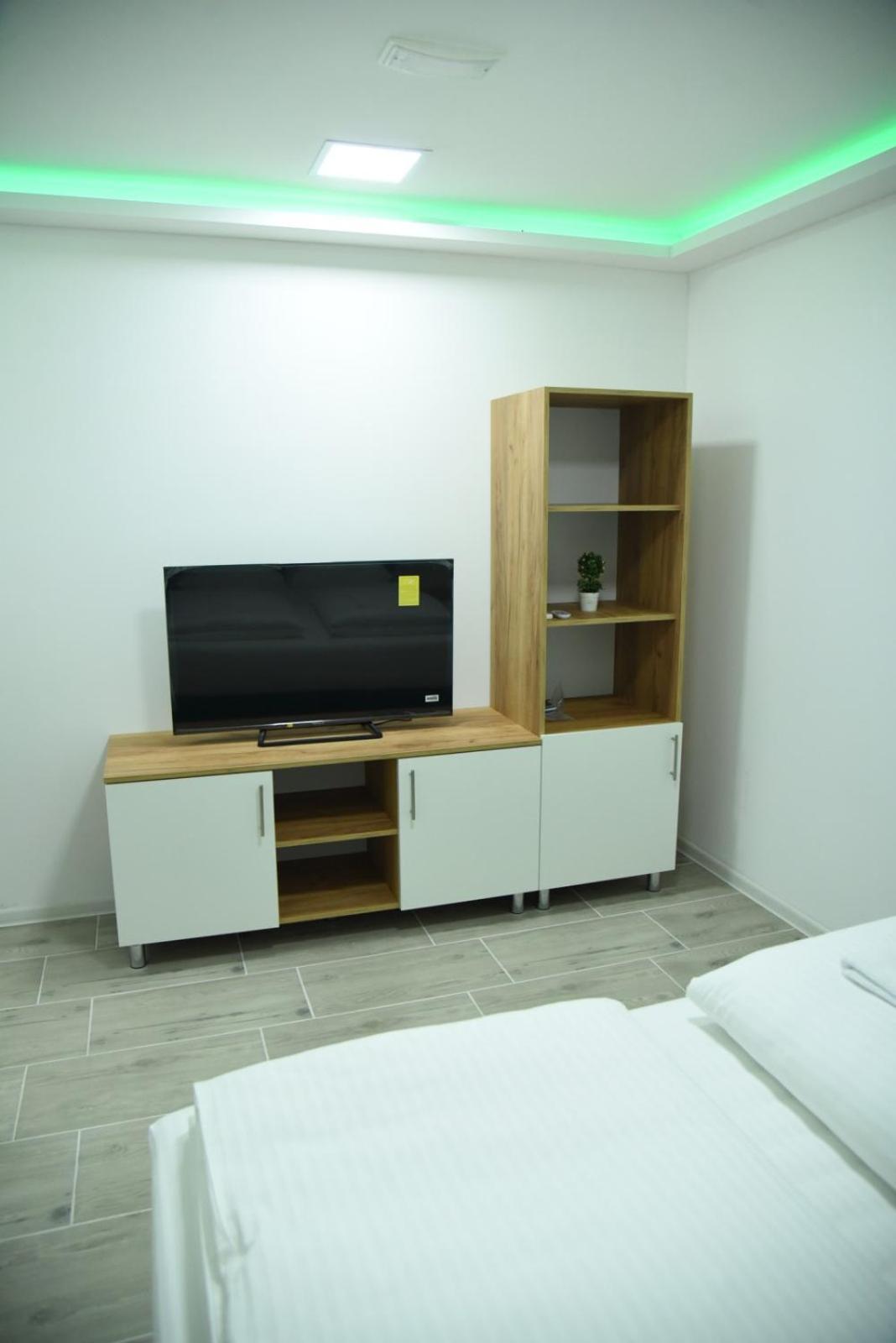 Vb Apartmani Prijedor Esterno foto