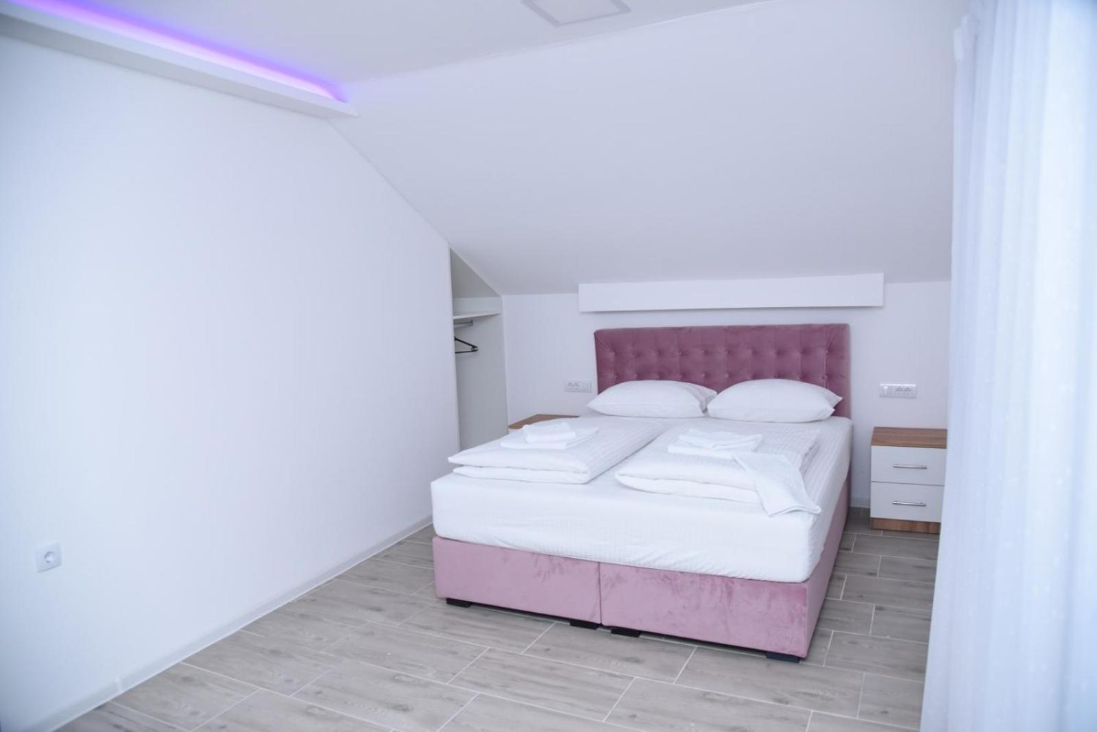 Vb Apartmani Prijedor Esterno foto